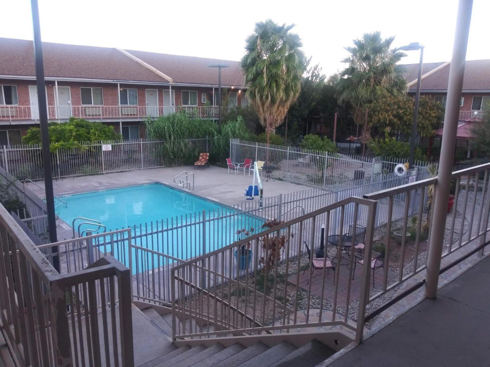 Big Chile Inn & Suites Las Cruces Exteriér fotografie